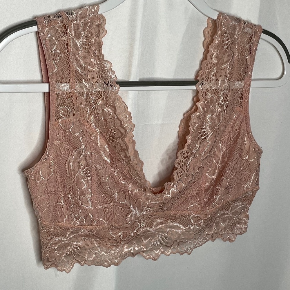 Mittoshop Boutique Lace Wireless Plunge Bralette Size M